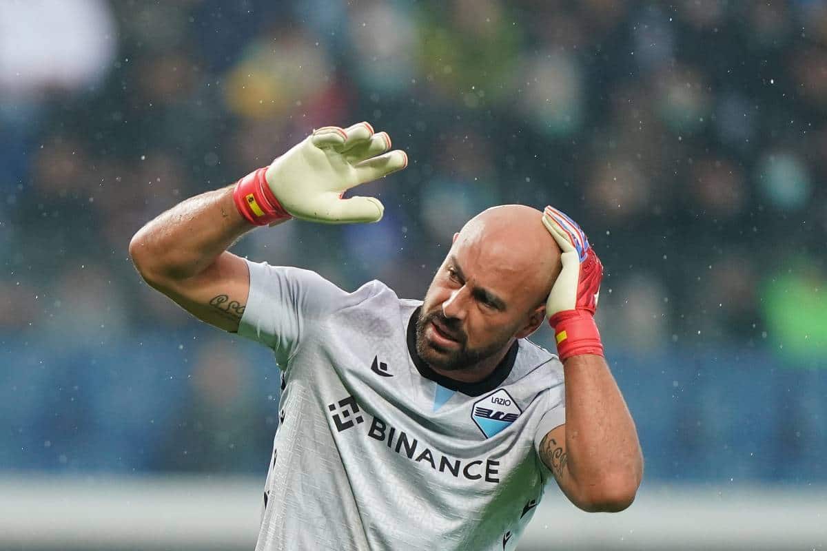 reina colpito da oggetti atalanta lazio