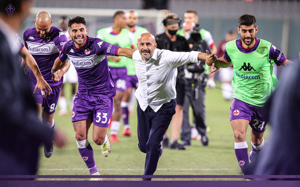 Ritiro Fiorentina (immagine da Twitter)